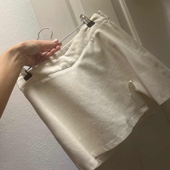 DAPHNIE PU SKORT Tiger Mist - Picture 5 of 8